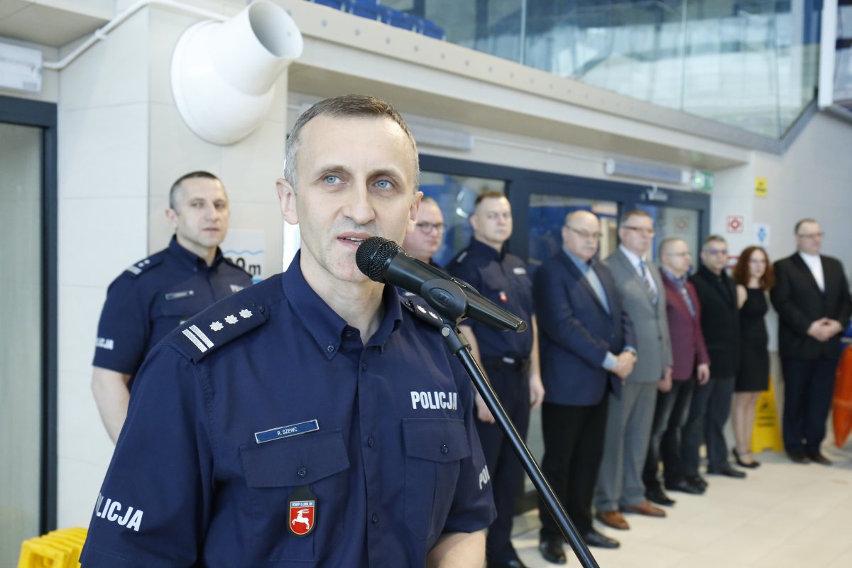 Komendant Wojewódzki Policji w Lublinie przemawia.